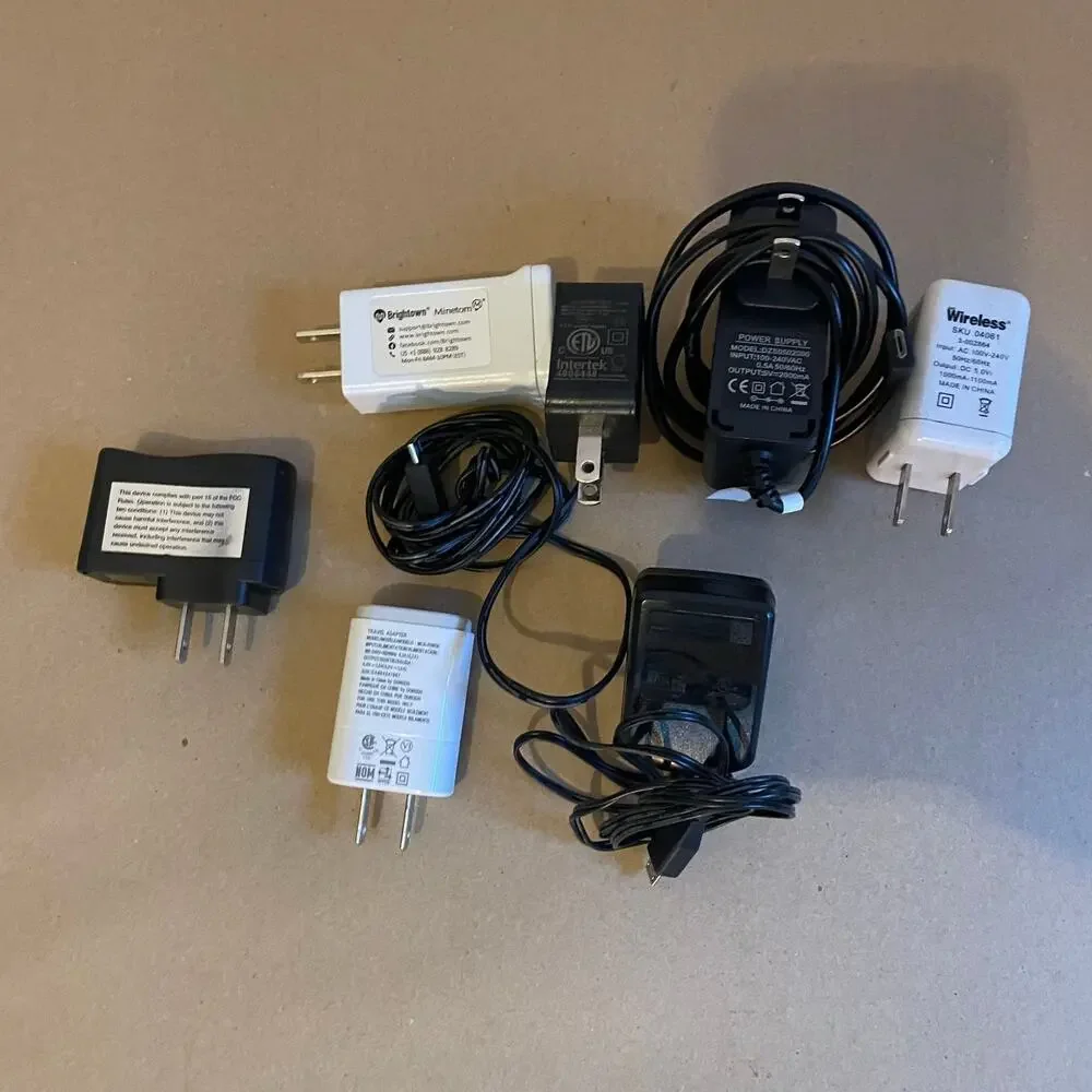 Lot of 7 Assorted Used AC Power Adapters Travel Wall Chargers with 3 Micro USB